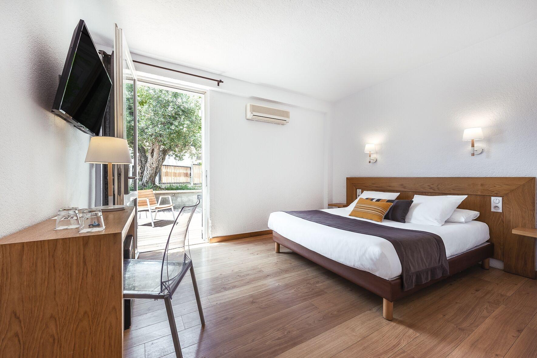 Hotel Les Elmes - Hotel, & Privee 4*