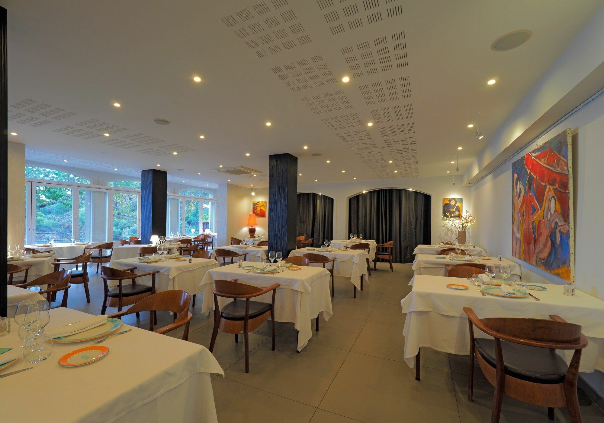 Hotel Les Elmes - Hotel, & Privee 4*